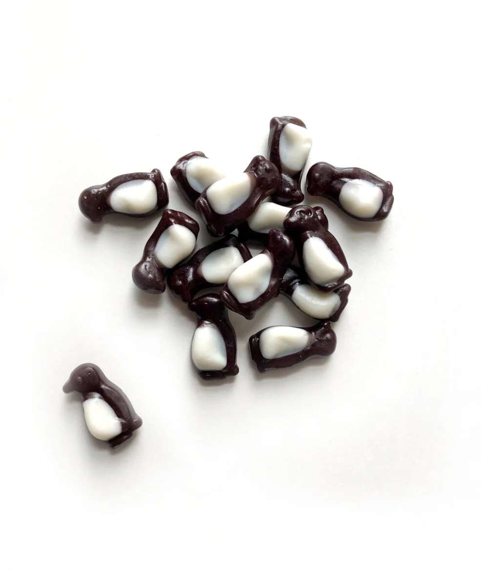 Huer Peachy Penguins Bulk Candy - 1kg